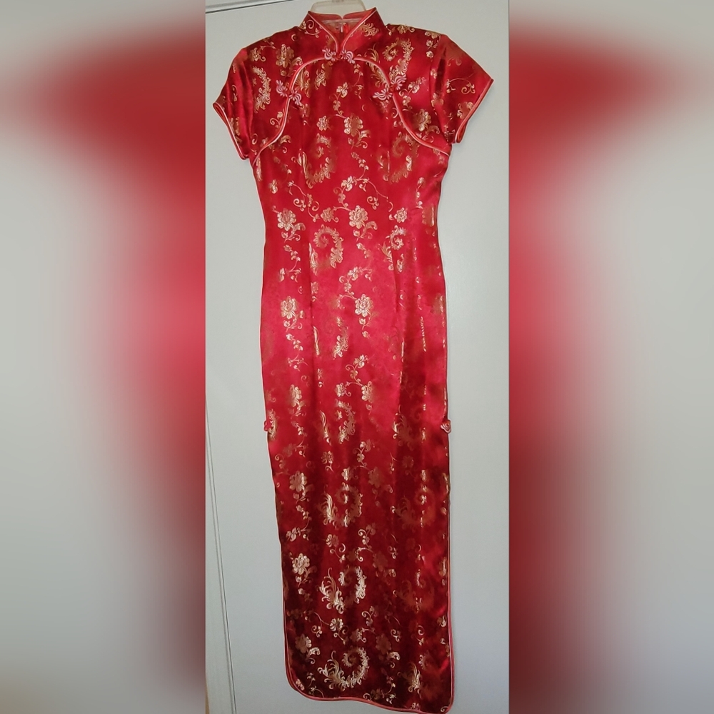 VINTAGE Red And Gold Cheongsam Size M